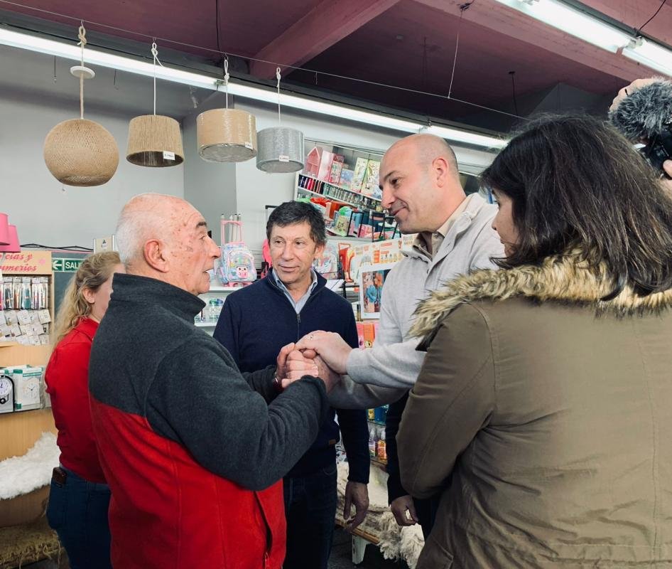 Martiniano Molina visitó comercios y una PyME en Quilmes Oeste