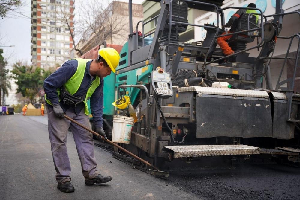 Avanza la obra de repavimentación en Quilmes Centro