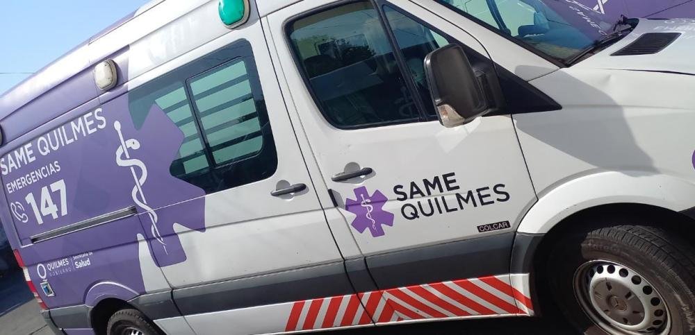 Operario cayó de un techo y se clavó una reja: Fue trasladado por el SAME al Hospital de Quilmes