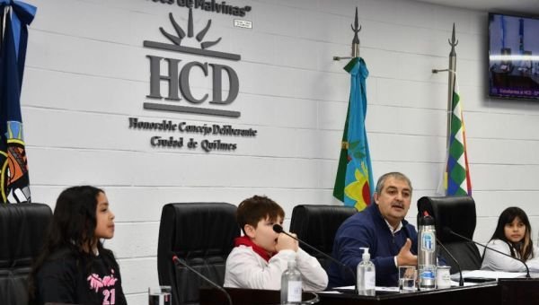 Estudiantes al HCD con la EP N° 66 y el Instituto Inmaculada Concepción