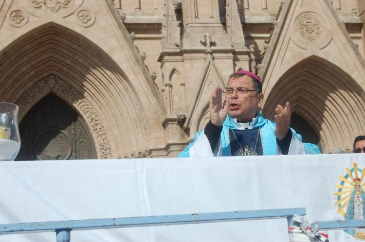 El Obispo de Quilmes se unió al repudio por los dichos de Javier Milei contra el Papa Francisco