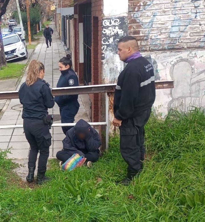 Una mujer intentó suicidarse en las vías del Tren Roca