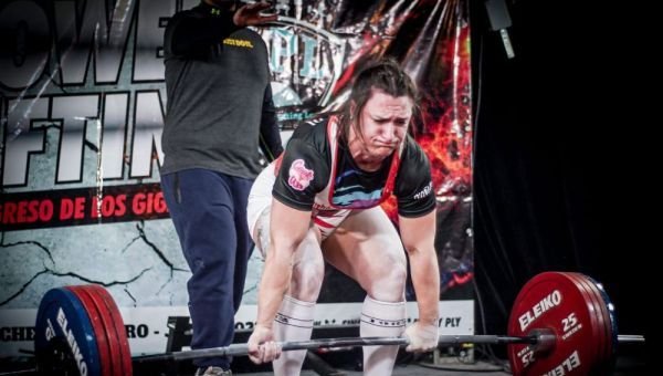 Aixa Tebaldi, la quilmeña que hace historia en el powerlifting