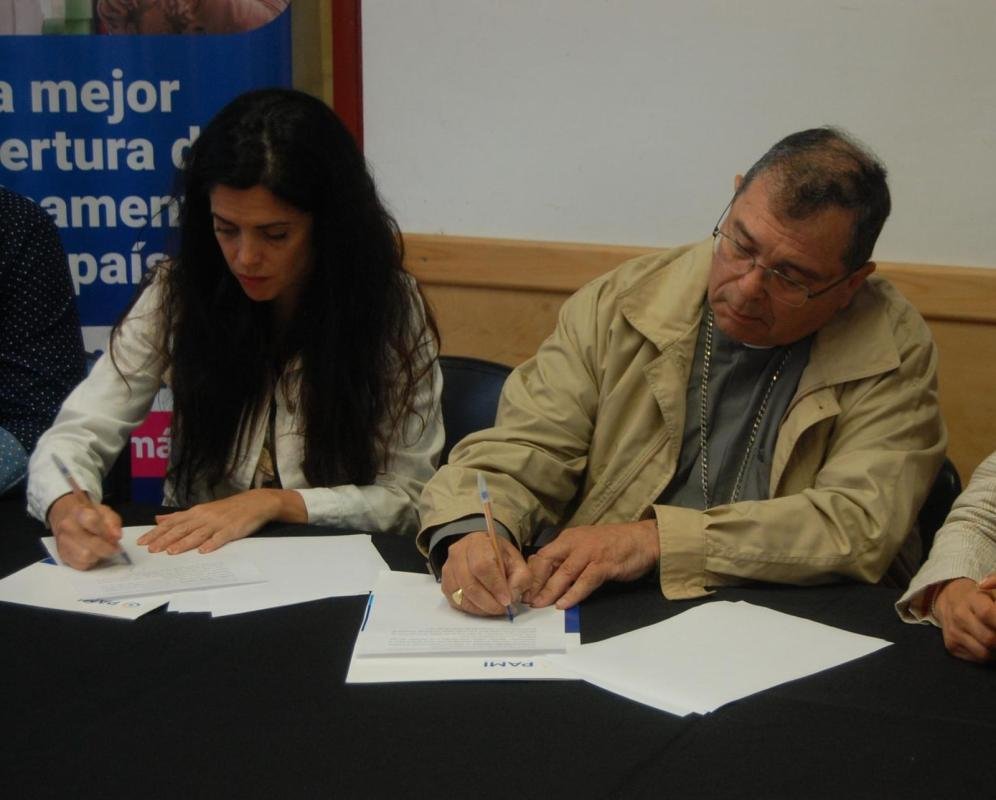 El obispado de Quilmes y PAMI se unen para acompañar a los adultos mayores