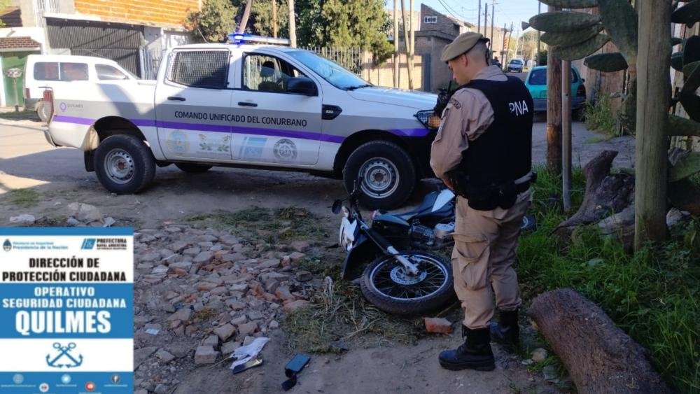 Un motochorro menor de edad fue detenido por robar con un arma de fuego