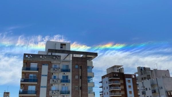 El fenómeno de las nubes iridiscentes visto desde Quilmes