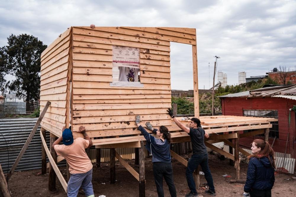 TECHO convoca a jóvenes voluntarios para construir viviendas