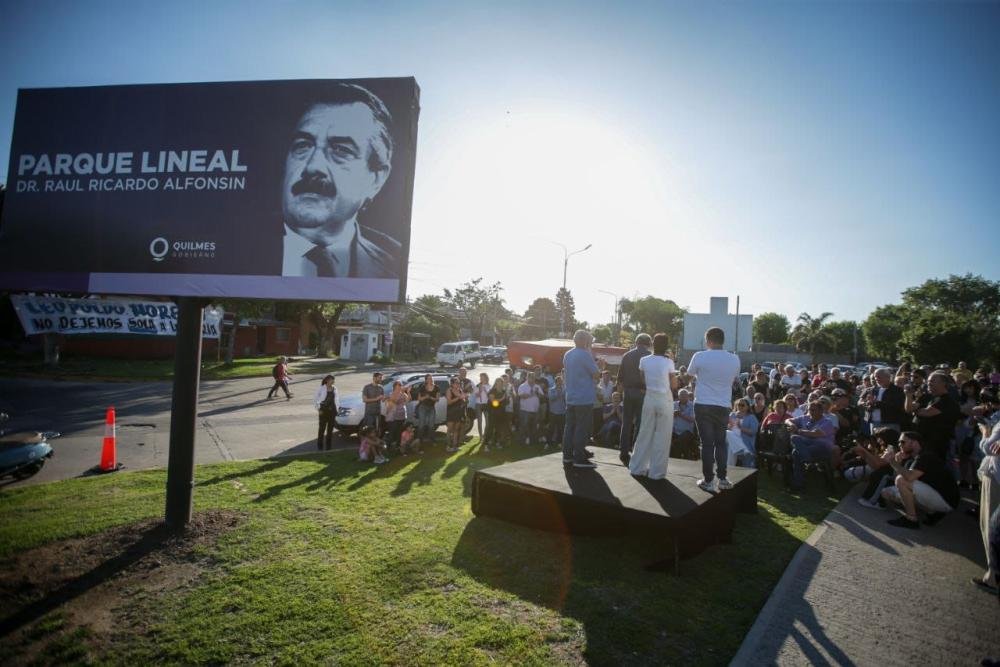 El parque lineal de Don Bosco lleva oficialmente el nombre de “Dr. Raúl Ricardo Alfonsín”