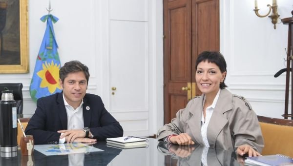 Axel Kicillof recibió a Mayra Mendoza