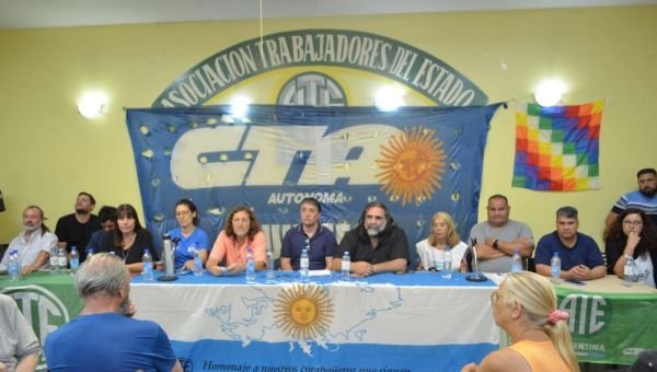 ATE Quilmes lanzó una multisectorial y ratificaron el paro nacional del 24 de Enero