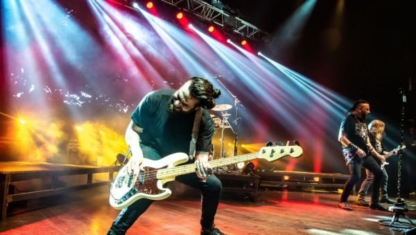 Músico quilmeño tocará con la primera voz de Iron Maiden