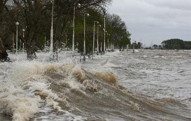 Alerta por crecida del rio en Quilmes