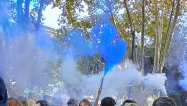 Estudiantes del secundario festejaron el UPD en las plazas de Quilmes