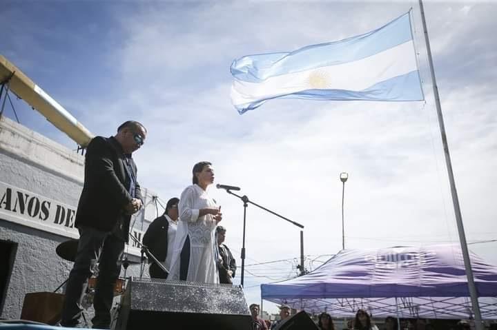 Mayra Mendoza: “El pedido por nuestra soberanía va más allá de las banderas políticas”
