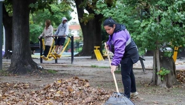 Operativo especial de limpieza en el Barrio La Colonia