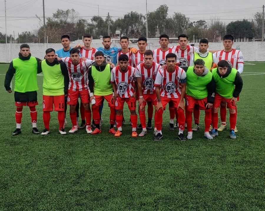 El Club Juventud de Bernal cayó sobre el final contra FC Ezeiza