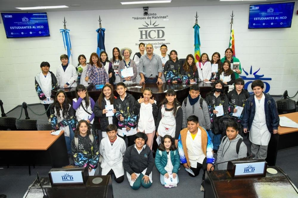 Alumnos de la Escuela Primaria N° 14 formaron parte de "Estudiantes al HCD"