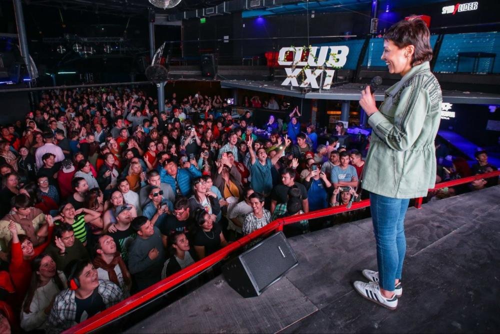 Mayra Mendoza participó de un baile inclusivo con jóvenes de Quilmes