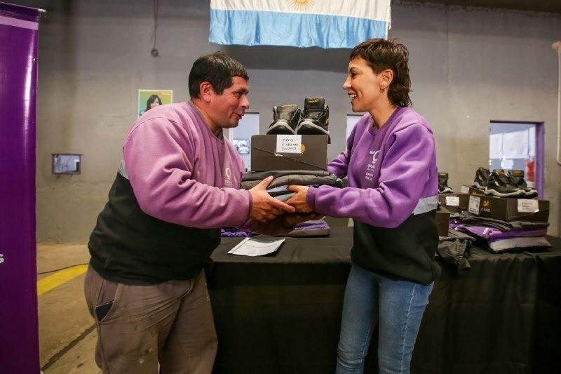 Entregaron indumentaria a trabajadores de Servicios Públicos