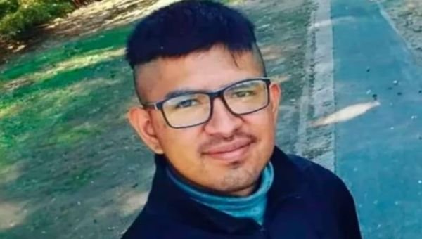 Asesinaron a un joven para robarle el celular cuando iba a la facultad