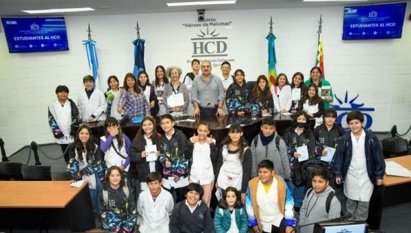 Alumnos de la Escuela Primaria N° 14 formaron parte de "Estudiantes al HCD"