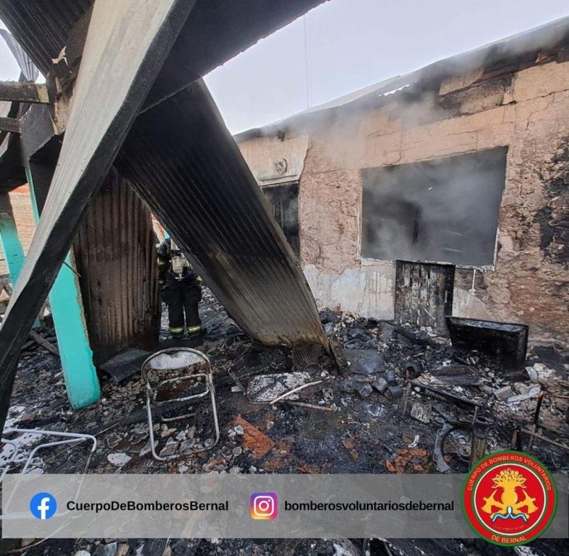 Incendio destruyó una casa en Villa Itatí