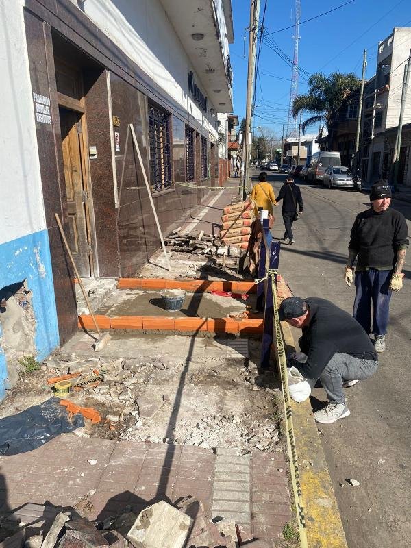 Construyen rampa para discapacitados en el Club Unión