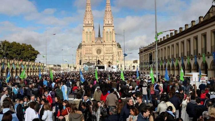 Nueva peregrinación diocesana al santuario de Luján