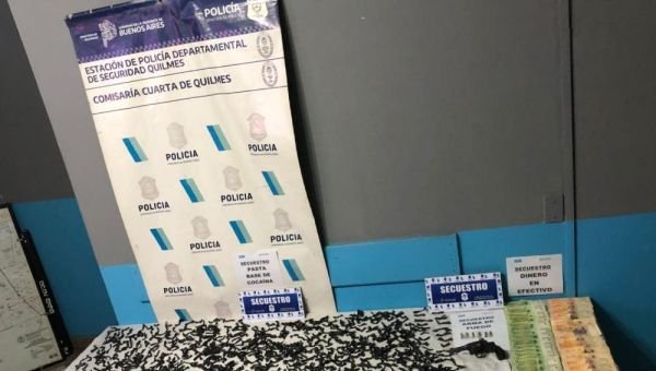 Secuestraron casi 2.000 dosis de cocaína en el Barrio La Matera