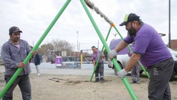 Colocaron juegos nuevos en la "Plaza Soldado Díaz"