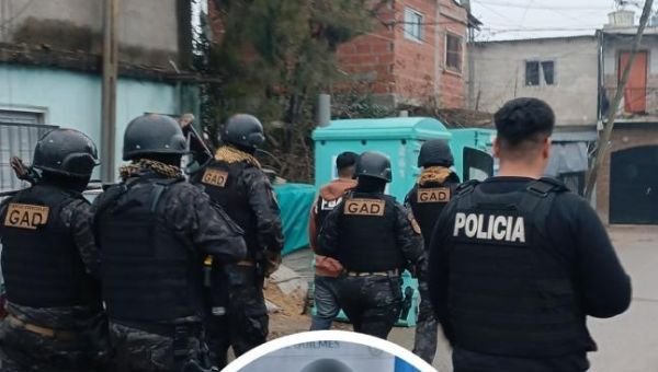 Detienen a sujeto acusado de vender droga a menores de edad