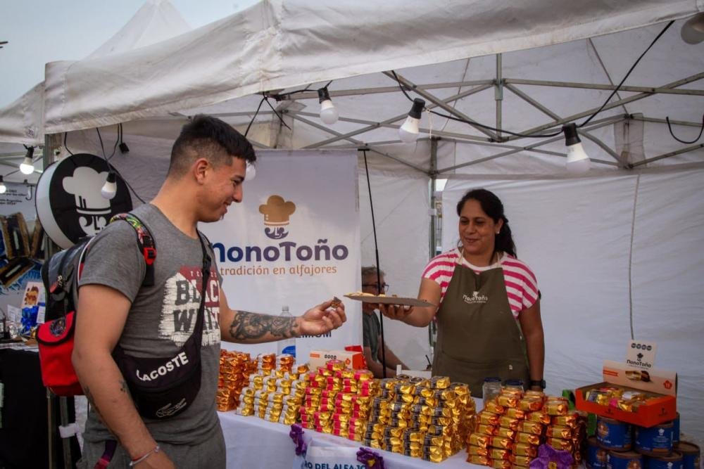 Se realizó con éxito el "Festival del Alfajor Argentino"