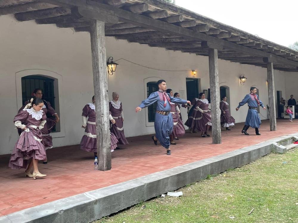 Fiesta de Tango y Folklore en Santa Coloma