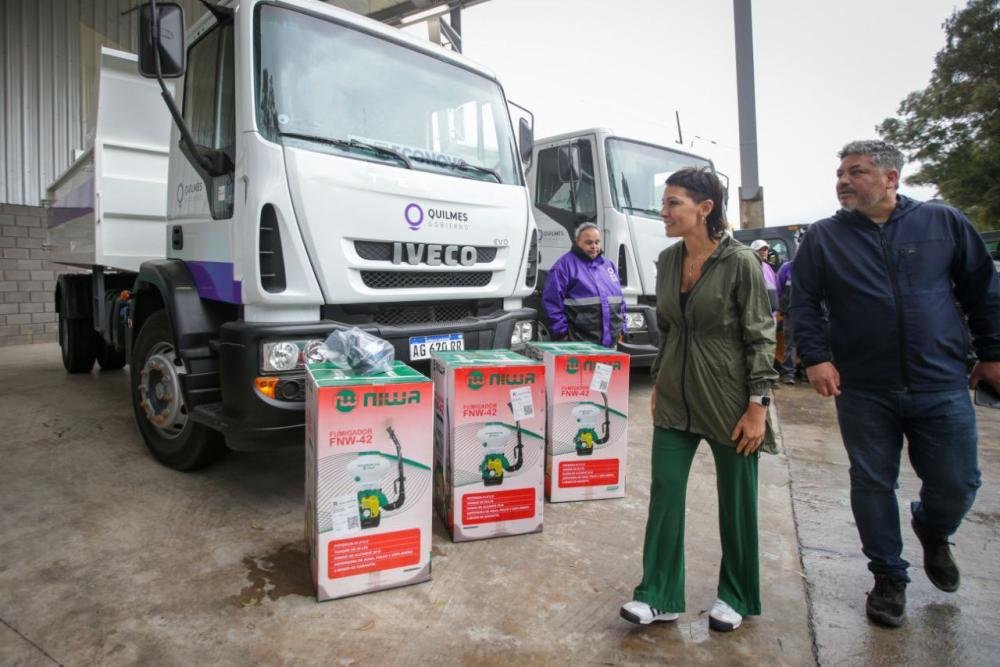 Nuevos camiones y herramientas para Servicios Públicos