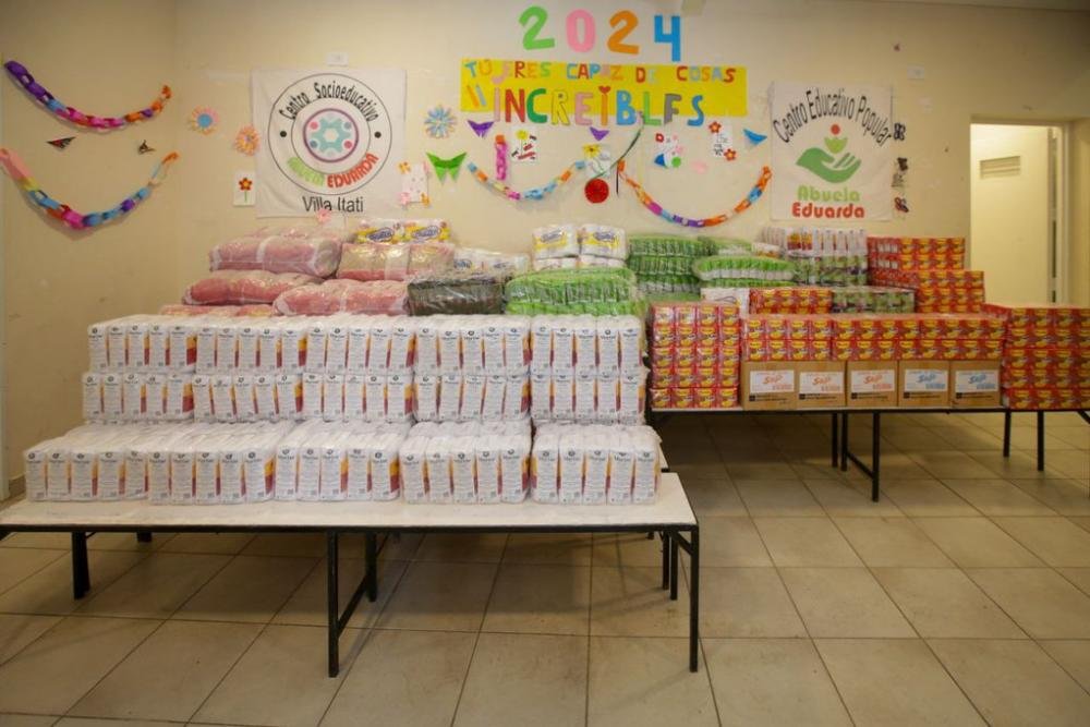 Supermercados chinos entregaron donaciones en Villa Itatí