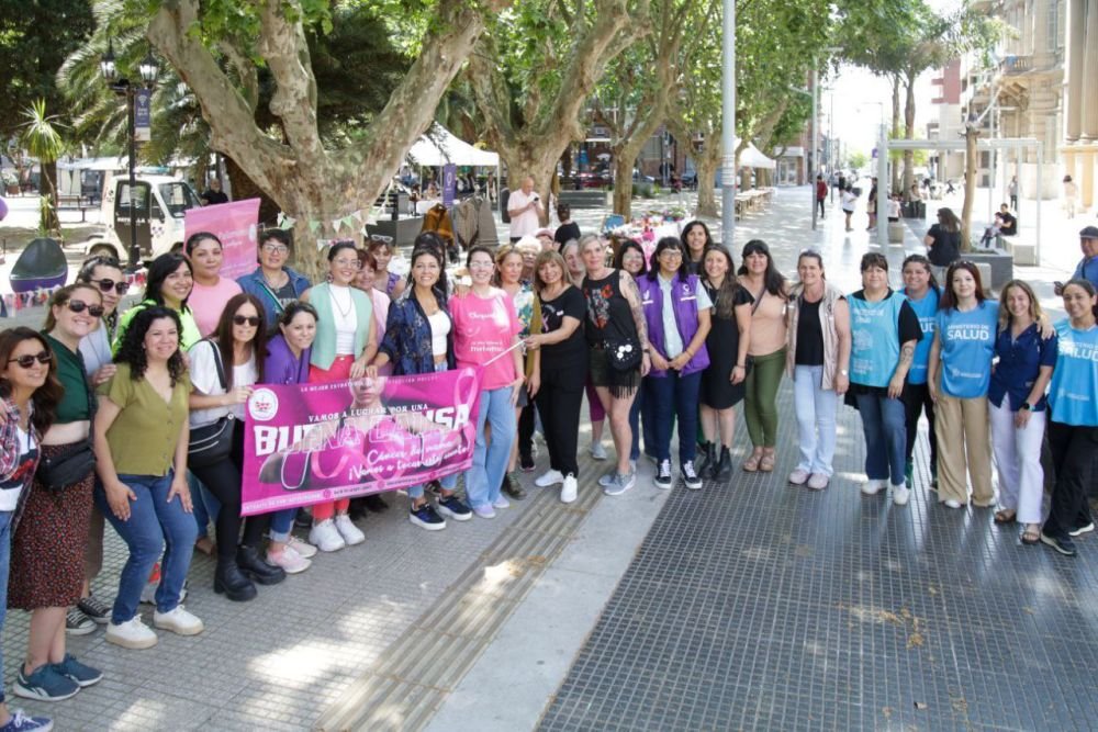 Octubre Rosa: Mayra Mendoza participó de jornada sobre prevención del Cáncer de Mama