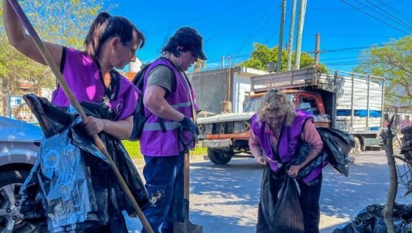 Operativo de limpieza durante el feriado en el distrito