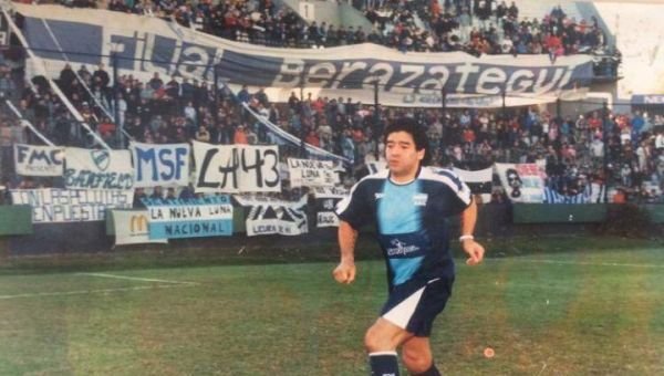 #DiegoEterno: El recuerdo de las dos visitas de Maradona a la cancha de Quilmes