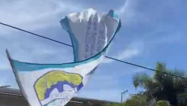 Caos de tránsito en la subida a la autopista en Bernal por protesta gremial