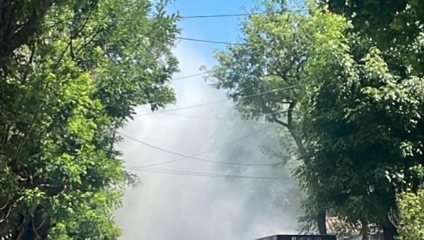 Susto en Quilmes Centro por el incendio de un auto