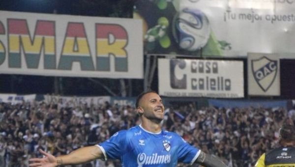 “El Cervecero” fue más que Defensores de Belgrano y clasificó a los cuartos del Torneo Reducido