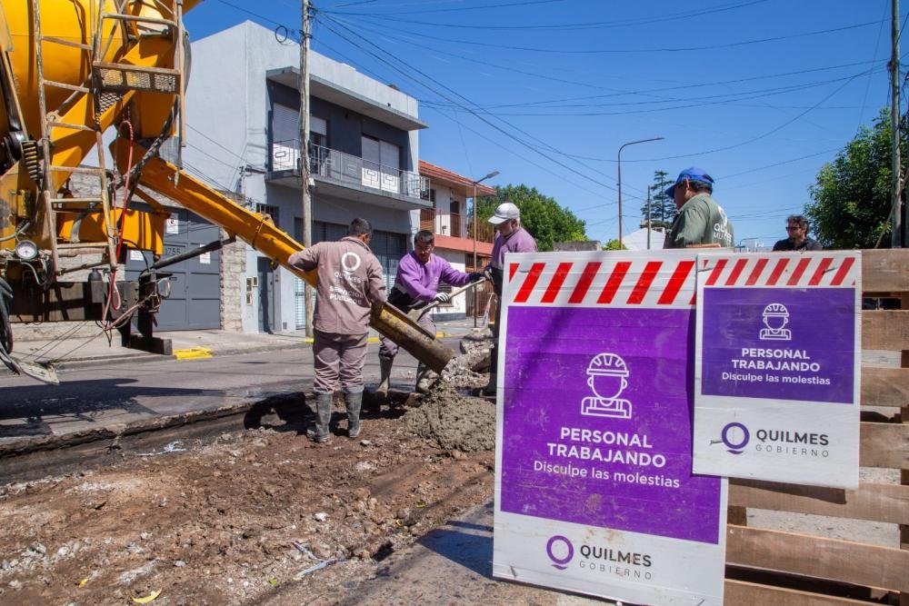 Avanza la reparación de calles en el barrio La Colonia