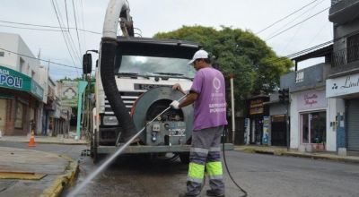 El Municipio refuerza los trabajos de limpieza de sumideros y desobstrucción de arroyos